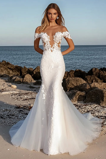 Élégante robe de mariée longue en tulle sirène ivoire à épaules dénudées avec applique de dentelle